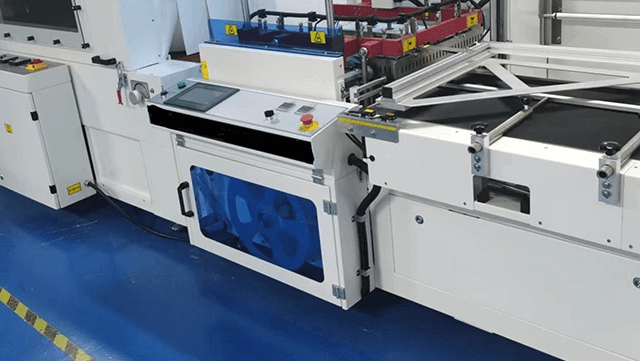Seladora lateral versus seladora de barra L: escolhendo a máquina de embalagem retrátil certa